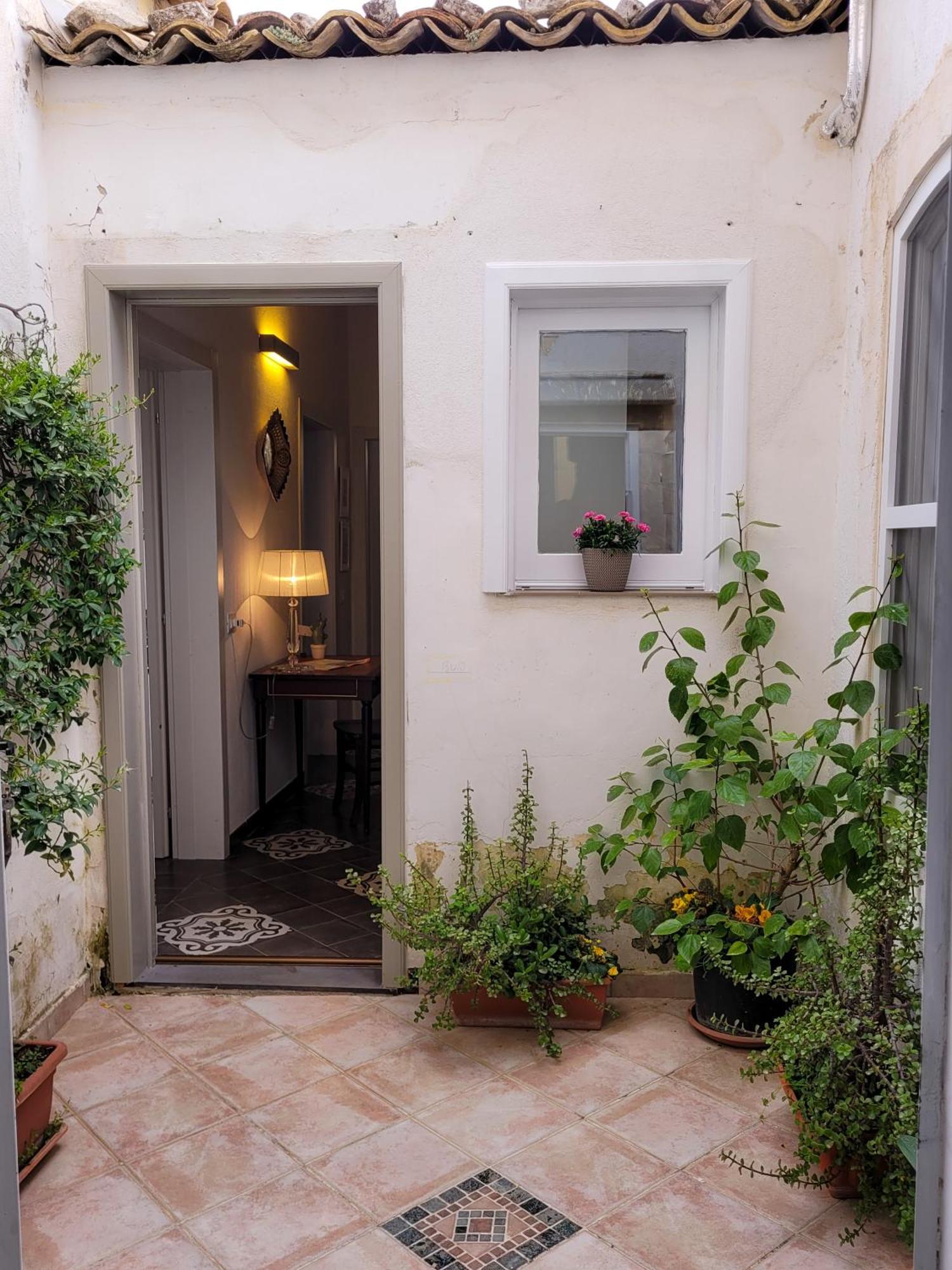 B&B Loft Famiglia Arezzo 라구사 외부 사진