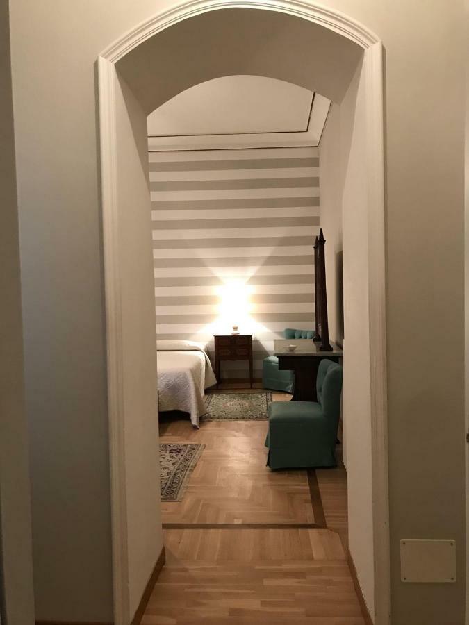 B&B Loft Famiglia Arezzo 라구사 외부 사진